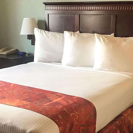 Magnuson Hotel & Marina New Port Richey Ngoại thất bức ảnh