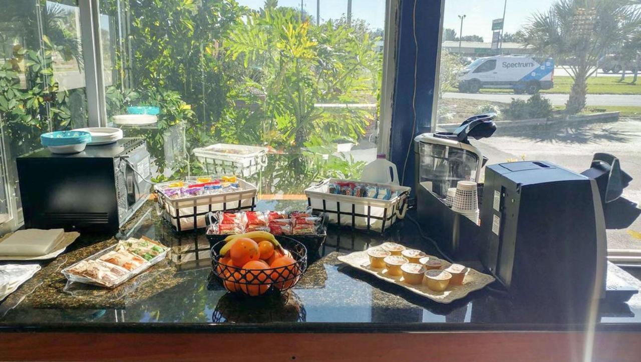 Magnuson Hotel & Marina New Port Richey Ngoại thất bức ảnh