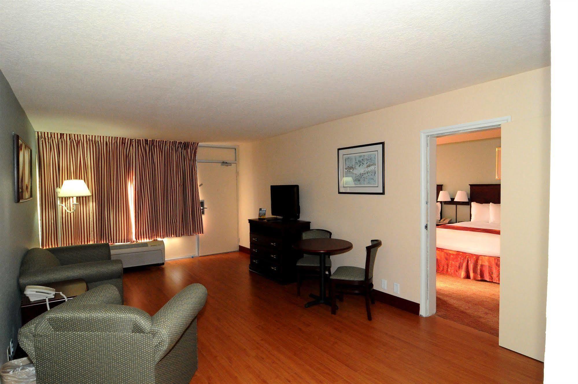Magnuson Hotel & Marina New Port Richey Phòng bức ảnh